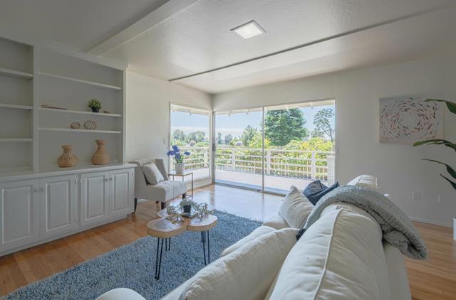 175 Tamarack Drive, Aptos CA: https://media.crmls.org/mediaz/75f027a8-c2cb-4b66-8429-92f33a91596a.jpg