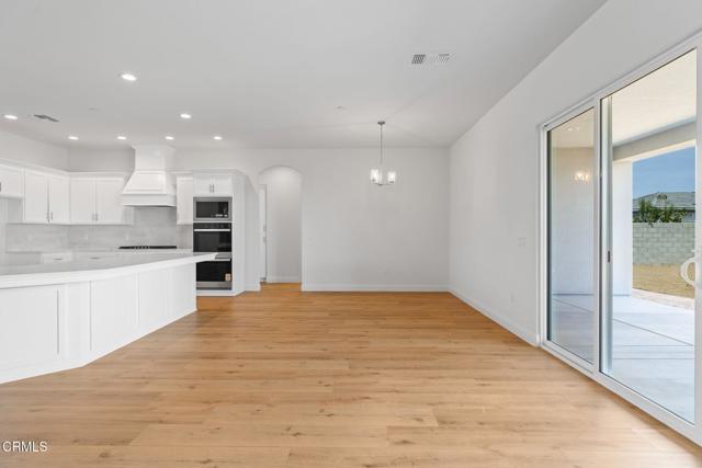 Detail Gallery Image 11 of 48 For 7422 Allenmeir Ct, Bakersfield,  CA 93314 - 4 Beds | 2/1 Baths