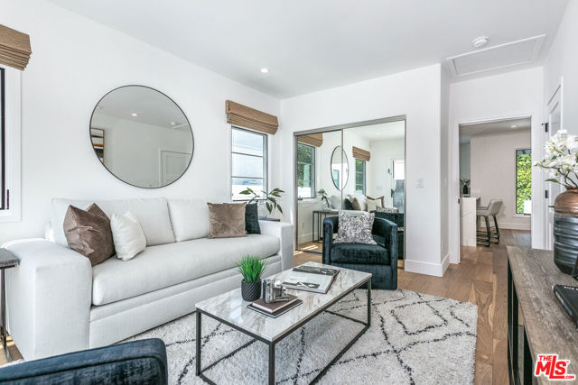 732 N Cherokee Avenue, Los Angeles CA: https://media.crmls.org/mediaz/75f095eb-9996-4d5f-9852-d7a7af1197a6.jpg