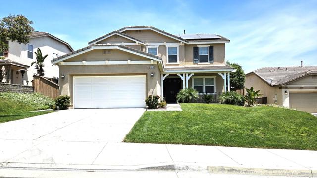 13416 Silver Stirrup Drive, Corona CA: https://media.crmls.org/mediaz/75f09ce3-e5d7-480d-b8e6-34e98057ea34.jpg