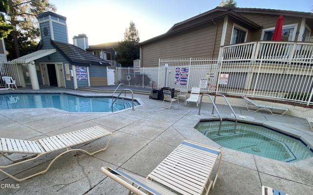 Detail Gallery Image 19 of 24 For 2394 Pleasant Way #J,  Thousand Oaks,  CA 91362 - 2 Beds | 1 Baths