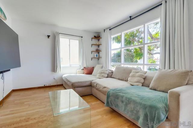 4053 55 Jewell St, San Diego CA: https://media.crmls.org/mediaz/75f0c025-cbe3-42ed-b75f-d4b5bae75c78.jpg