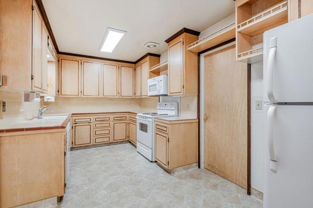 332 Arthur Road, Watsonville CA: https://media.crmls.org/mediaz/75f0da3d-1818-401d-9448-01565f4d952d.jpg