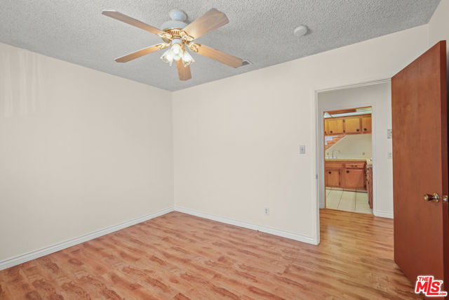 2101 N Almadale Avenue, Los Angeles CA: https://media.crmls.org/mediaz/75f25f89-5668-43b9-be7f-5eab12c05a6b.jpg