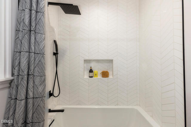 11442 Brainard Avenue, Sylmar CA: https://media.crmls.org/mediaz/75f2c142-b80f-4a8a-9289-7fa0d0284de2.jpg