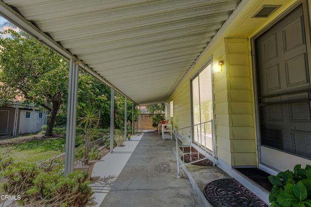 Detail Gallery Image 3 of 28 For 8 204 Calle Fronte #204,  Camarillo,  CA 93012 - 2 Beds | 2 Baths