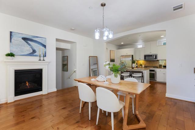 211 Okeefe Way, Mountain View CA: https://media.crmls.org/mediaz/75f512e1-fa1a-4318-becb-123a3039852a.jpg