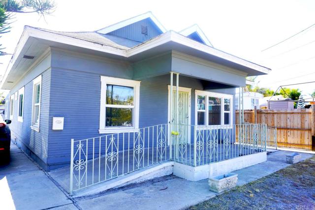 Detail Gallery Image 1 of 20 For 2378 Smythe Ave, San Ysidro,  CA 92173 - 5 Beds | 2 Baths