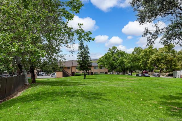 9952 N Magnolia Ave, Santee CA: https://media.crmls.org/mediaz/75f79462-2dc7-4ecf-bc87-49c3df305b9d.jpg