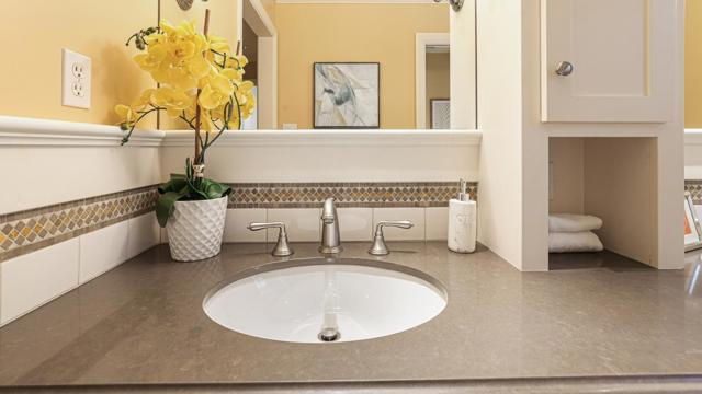 161 E Floresta Way, Portola Valley CA: https://media.crmls.org/mediaz/75f7ac15-1f5a-48ad-8928-868ba63be8ce.jpg