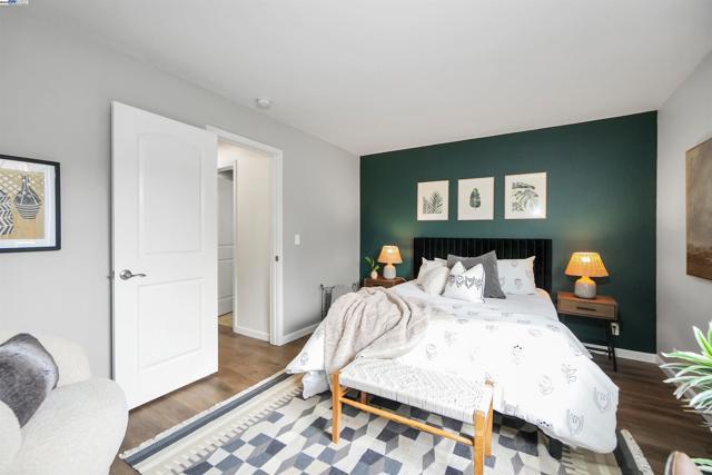 2562 Walnut Blvd, Walnut Creek CA: https://media.crmls.org/mediaz/75f80831-af03-4d03-b58a-c8e865b5f57f.jpg
