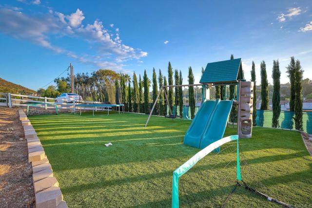 12666 Stone Canyon Road, Poway CA: https://media.crmls.org/mediaz/75f81c26-fef0-40fa-b0f0-c2762b475010.jpg