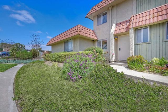 Detail Gallery Image 1 of 1 For 582 Beverly Pl, San Marcos,  CA 92078 - 2 Beds | 2 Baths