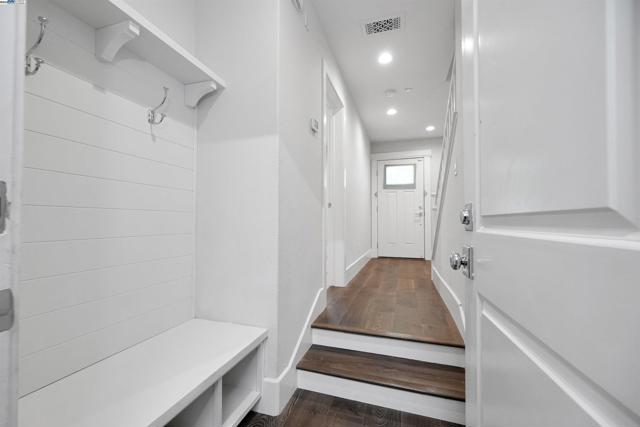 184 Stevenson Blvd, Fremont CA: https://media.crmls.org/mediaz/75fafc12-91ab-41d7-9599-da3dacb7ce1a.jpg