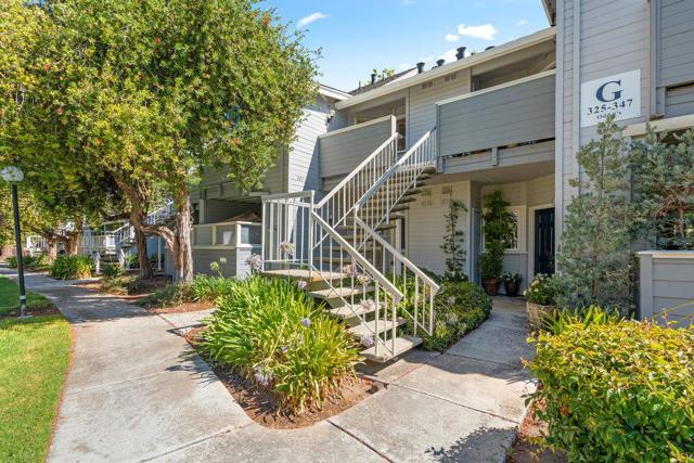 331 Shadow Run Drive, San Jose CA: https://media.crmls.org/mediaz/75fb8edf-6ac1-41d9-866d-cf6097134d02.jpg