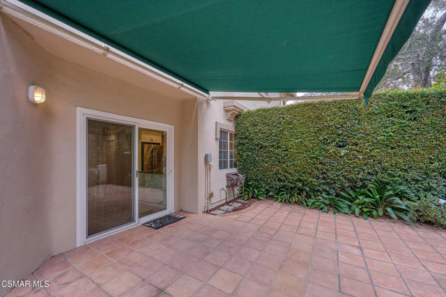 1044 Larry Court, Newbury Park CA: https://media.crmls.org/mediaz/75fbf593-76a4-4f8c-acfc-83c6360122b6.jpg