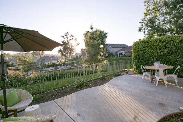 32107 Beachview Lane, Westlake Village CA: https://media.crmls.org/mediaz/75fd4da8-605c-4907-a8b2-157472ddbddd.jpg