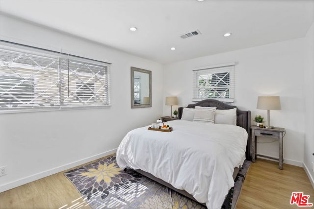 4723 Autry Avenue, Long Beach CA: https://media.crmls.org/mediaz/75fd58ac-e2a3-491b-8e2b-d132822a6ce6.jpg