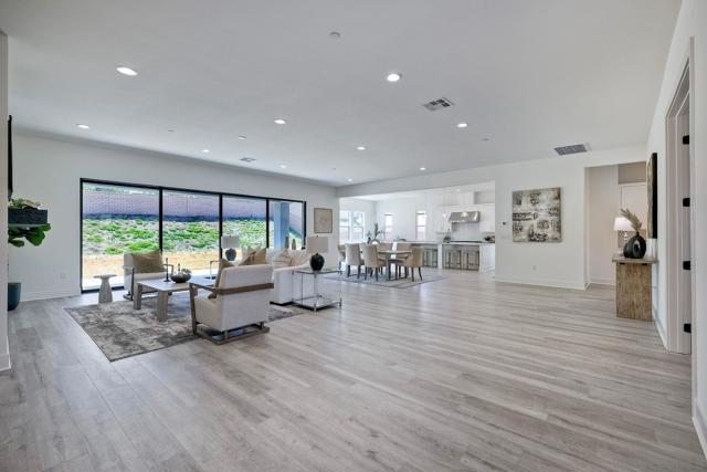 16350 Sage Trails Ct, Poway CA: https://media.crmls.org/mediaz/75fd86fb-a0e6-44e2-b666-7e6e621e88f2.jpg