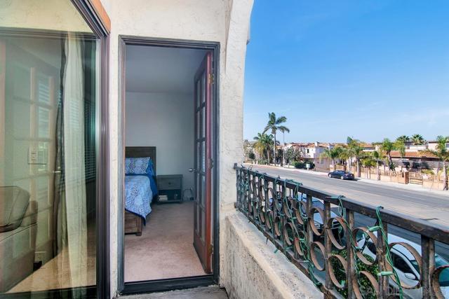 4494 Mentone St., San Diego CA: https://media.crmls.org/mediaz/75fe3197-0969-42b6-a1da-272e1ce67d80.jpg