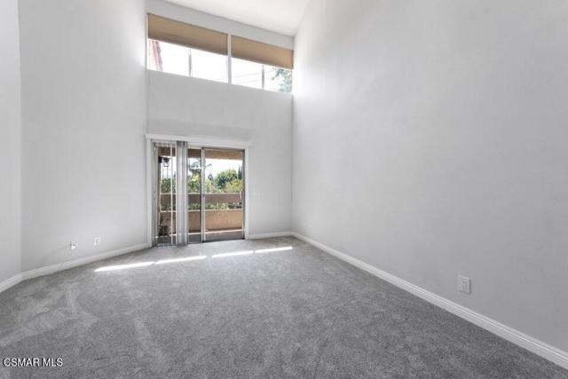 3306 Darby Street, Simi Valley CA: https://media.crmls.org/mediaz/75fe89a9-79ff-4d38-80f6-19b782c47734.jpg