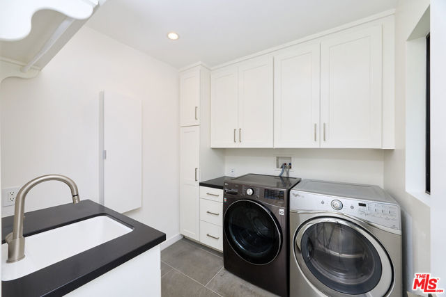 310 Beloit Avenue, Los Angeles CA: https://media.crmls.org/mediaz/7600a2a7-89ac-4de1-a931-08b1f9ef797d.jpg