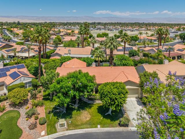 69350 Las Gardenias, Cathedral City CA: https://media.crmls.org/mediaz/76020069-53dd-4c78-b8a2-1f1216c61c99.jpg