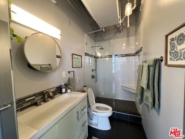 108 W 2nd Street, Los Angeles CA: https://media.crmls.org/mediaz/7602f305-fb6d-41b6-98db-04267457ef04.jpg