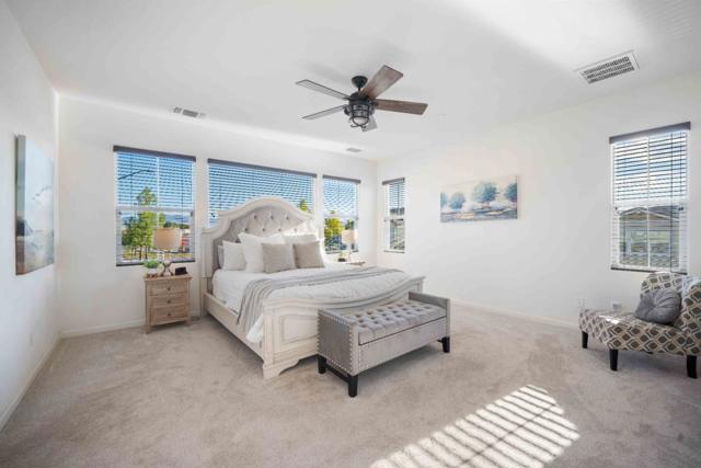 1061 Viognier Way, Gilroy CA: https://media.crmls.org/mediaz/7603e60d-305a-4f68-a9f5-fabdb8bcc670.jpg