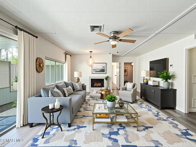 27 Irena Avenue, Camarillo CA: https://media.crmls.org/mediaz/7603fa43-9a73-4e69-8157-00ffd6007002.jpg