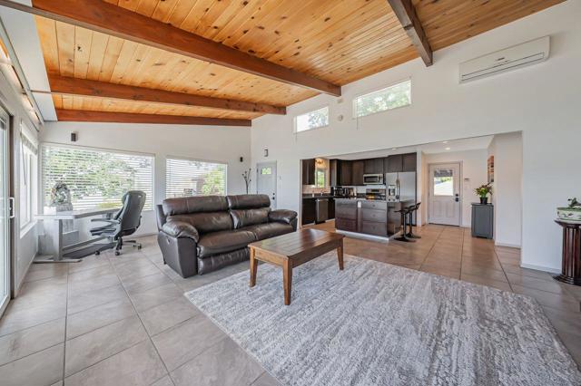 12340 Lakeshore Drive, Clearlake CA: https://media.crmls.org/mediaz/7604018a-d90e-4b25-b1e6-2a4e1da20c2e.jpg