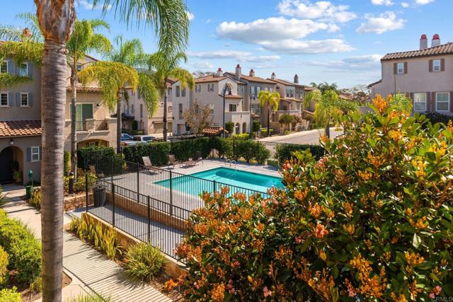 Detail Gallery Image 36 of 51 For 16914 Torbett Ln #16,  San Diego,  CA 92127 - 2 Beds | 2/1 Baths