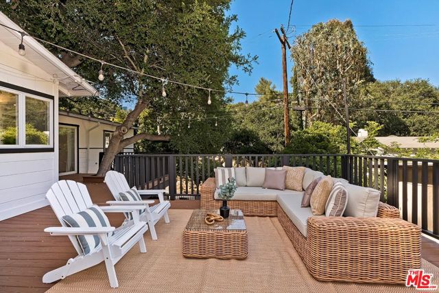 9924 Westwanda Drive photo 4