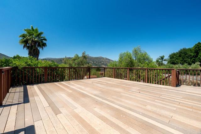 9780 Dunbar Ln Lane, El Cajon CA: https://media.crmls.org/mediaz/76054fcf-fad9-427a-bbe0-cae85acfe1e0.jpg