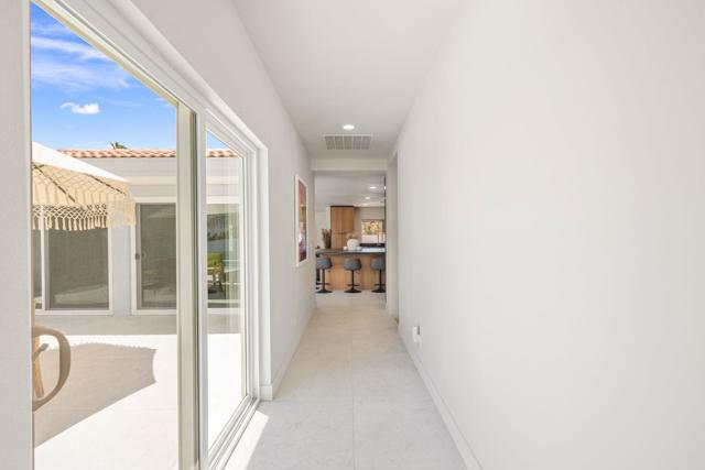 73298 Buckboard Trail, Palm Desert CA: https://media.crmls.org/mediaz/7605b9d6-01b3-4ec9-8739-588e7d5155a1.jpg