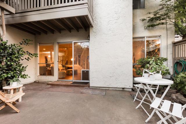 19414 Vineyard Lane, Saratoga CA: https://media.crmls.org/mediaz/7605bee4-afa3-4982-a343-119e8ed8fb11.jpg