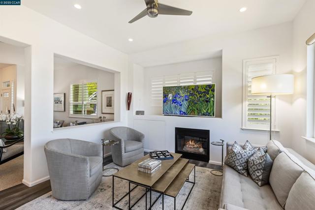 2854 Saklan Indian Dr, Walnut Creek CA: https://media.crmls.org/mediaz/7605c632-0d85-4f32-8c7a-7eea25e0523b.jpg