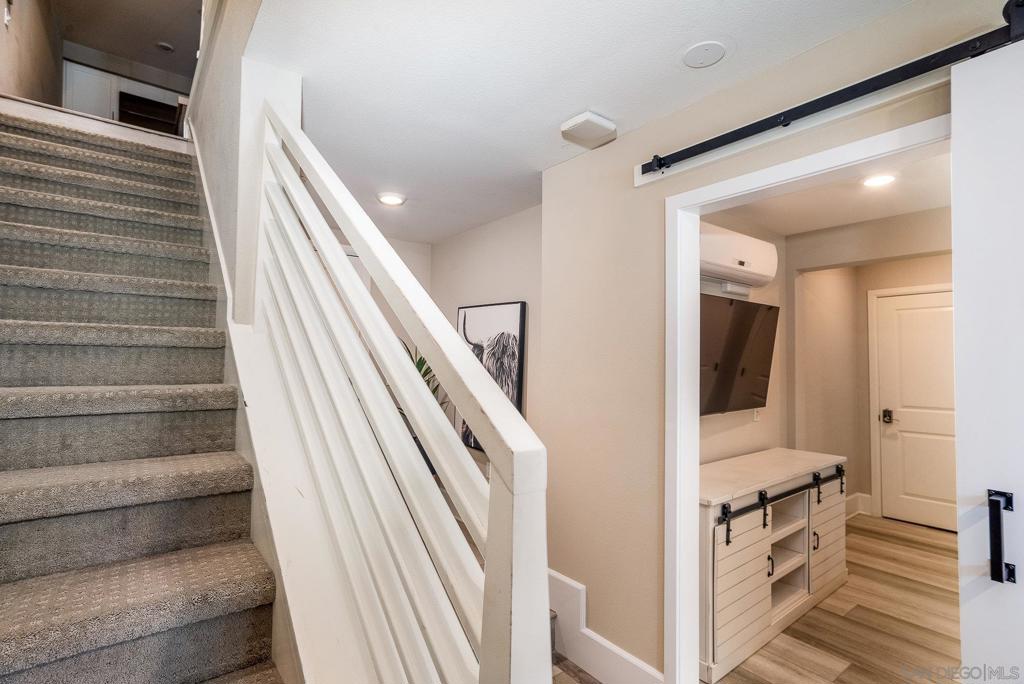 807 Santa Barbara Pl - photo 5