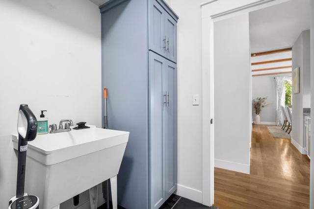 33 Polo Heights Road, Scotts Valley CA: https://media.crmls.org/mediaz/76070492-9c55-4756-8e75-f3dddf600ac7.jpg