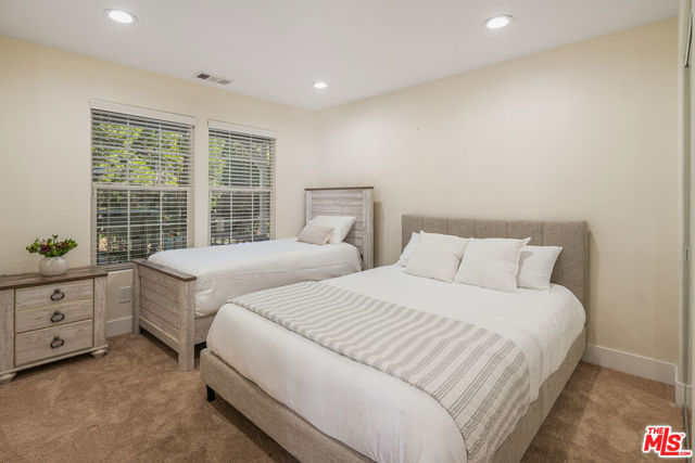 303 A Lane, Lake Arrowhead, California 92352, 5 Bedrooms Bedrooms, ,5 BathroomsBathrooms,Single Family Residence,For Sale,A,24399839