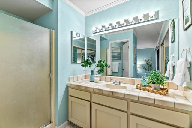 7 Arabian Way, Scotts Valley CA: https://media.crmls.org/mediaz/7607b20a-f980-4ab6-9262-23ee85139eb9.jpg