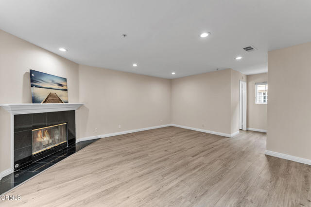 Detail Gallery Image 11 of 22 For 1037 Sunset Bld #B,  Arcadia,  CA 91007 - 3 Beds | 3 Baths