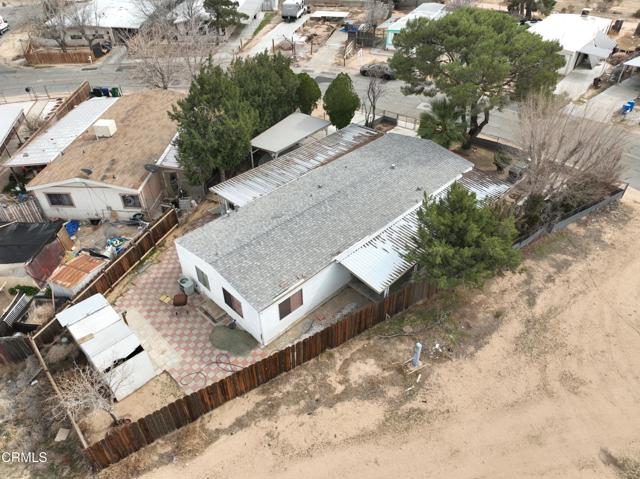 354 Morning Glory Drive, California City CA: https://media.crmls.org/mediaz/760a2ea3-7d0e-485c-90ee-82f84f03c056.jpg
