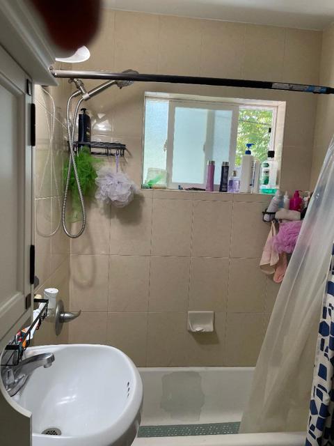 1085 N 4th Street, San Jose CA: https://media.crmls.org/mediaz/760a5079-779a-4617-a88f-0f5003d61592.jpg