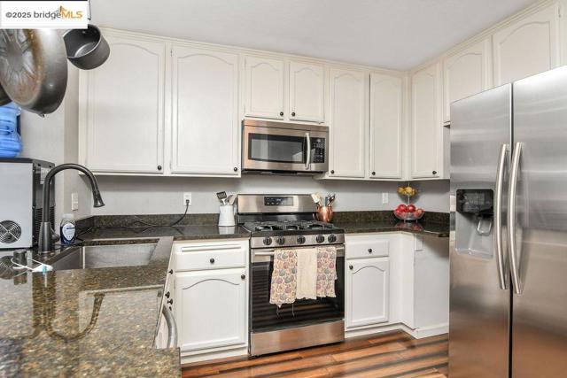 4866 Vinewood Way, Antioch CA: https://media.crmls.org/mediaz/760b5f25-f86a-4a8a-8ce2-1d2f24f53957.jpg