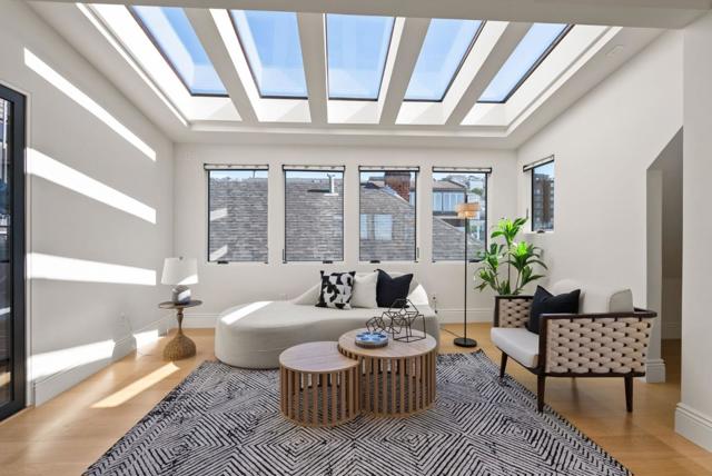 2853 Broderick Street, San Francisco CA: https://media.crmls.org/mediaz/760b76a3-1b9c-4333-8318-ac3710b9ef8b.jpg