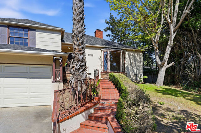 3024 Manning Avenue