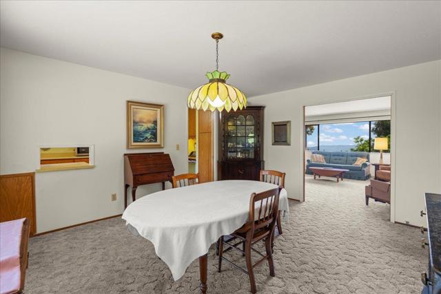 18584 Favre Ridge Road, Los Gatos CA: https://media.crmls.org/mediaz/760b9b71-e29c-4ac1-9e09-a5a6b775ceb7.jpg