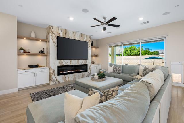 51911 Marquis Lane, La Quinta CA: https://media.crmls.org/mediaz/760baa83-431f-4de8-876a-36647073c071.jpg