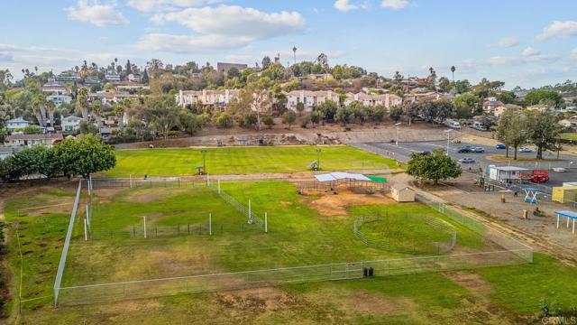 Detail Gallery Image 31 of 39 For 3863 Settineri Ln, Spring Valley,  CA 91977 - 3 Beds | 2/1 Baths